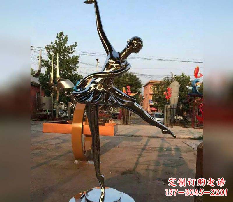 南阳精美不锈钢美女雕塑