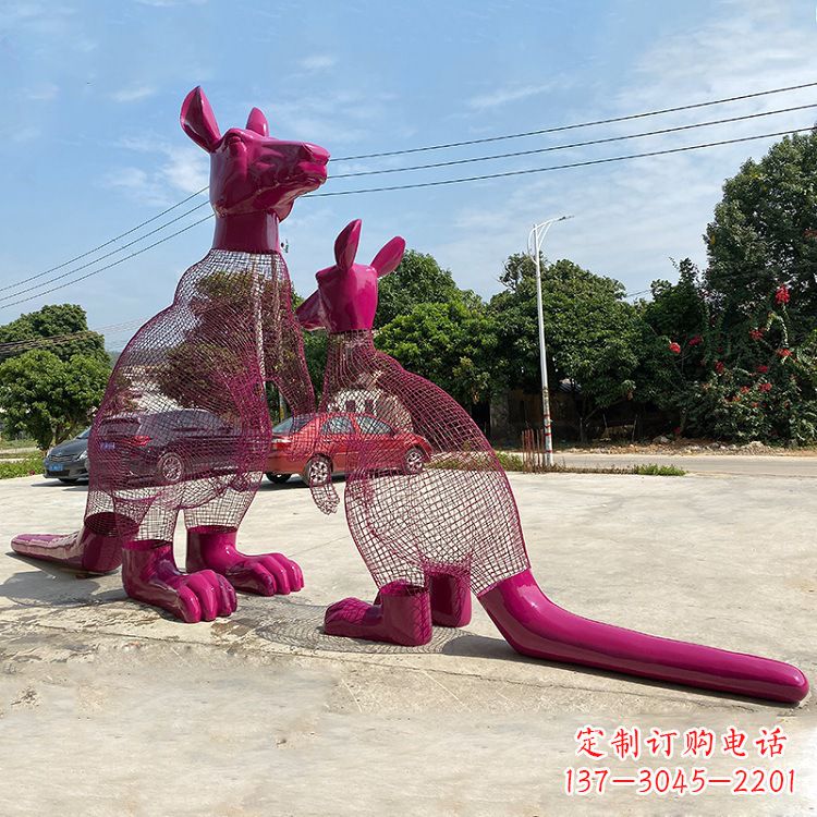 南阳不锈钢袋鼠雕塑给公园带来美好景观