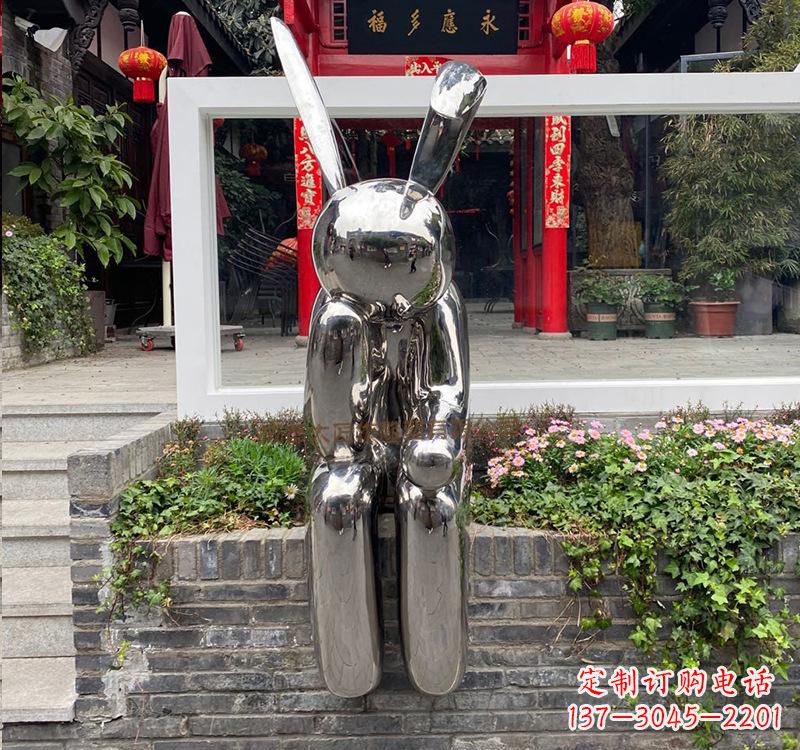 南阳不锈钢兔子雕塑精美的艺术作品