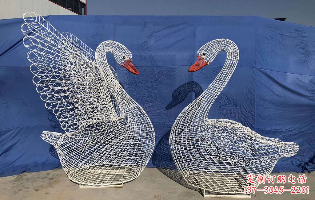 南阳不锈钢网格天鹅雕塑公园园林的精美装饰