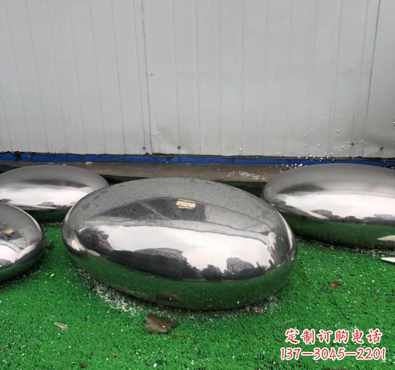 南阳不锈钢现代艺术鹅卵石雕塑