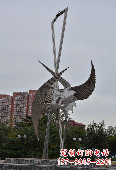 南阳仙鹤雕塑点亮不锈钢小区
