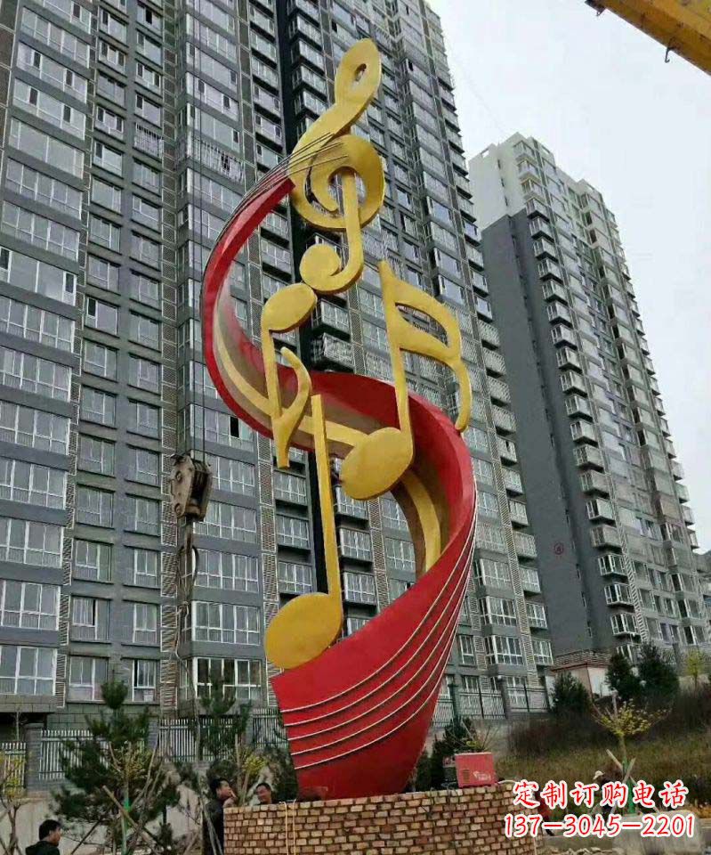 南阳不锈钢小区音符雕塑传递音乐的魅力