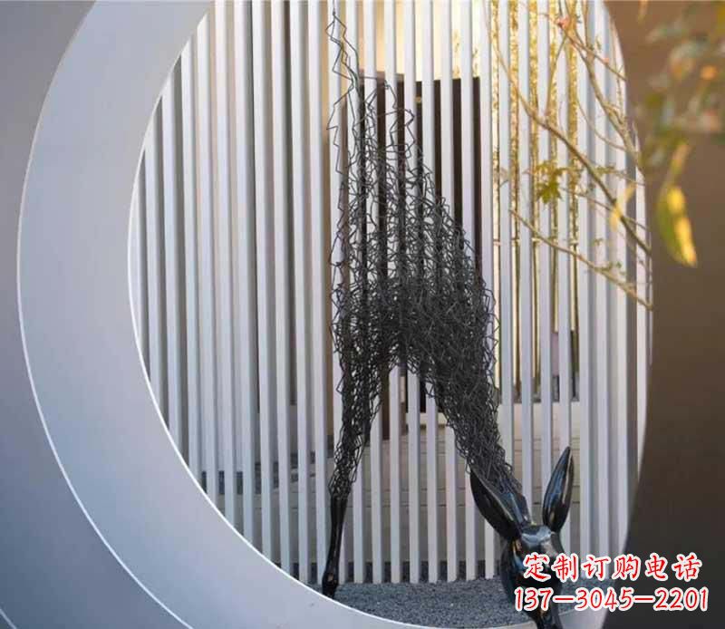南阳不锈钢小区长颈鹿雕塑