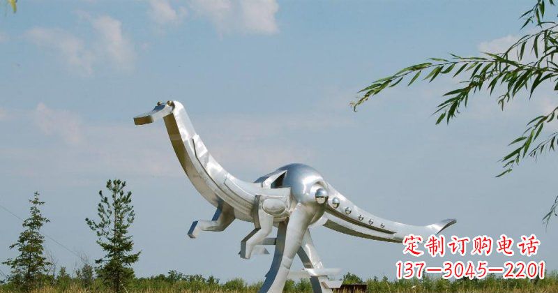 南阳不锈钢鸭嘴龙雕塑传递自然之美