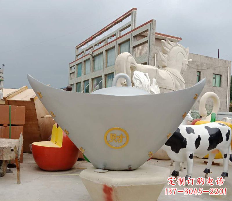 南阳不锈钢元宝雕塑精美而珍贵