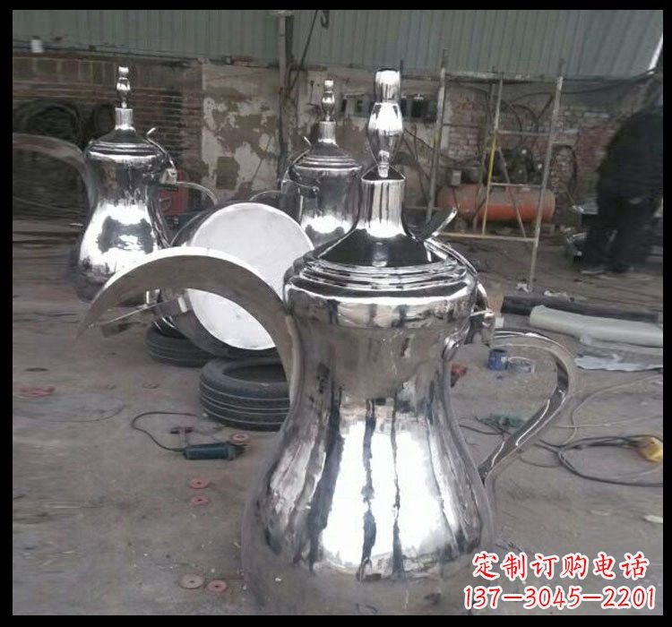 南阳不锈钢酒壶雕塑传承古典艺术