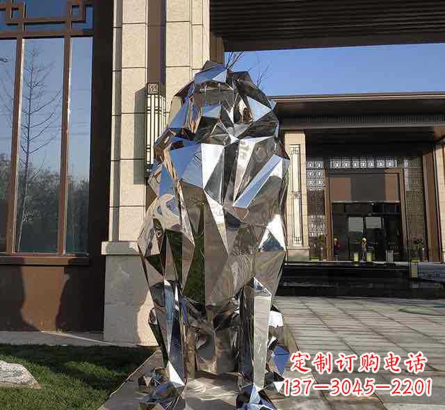 南阳不锈钢狮子雕塑给园林带来神秘与力量