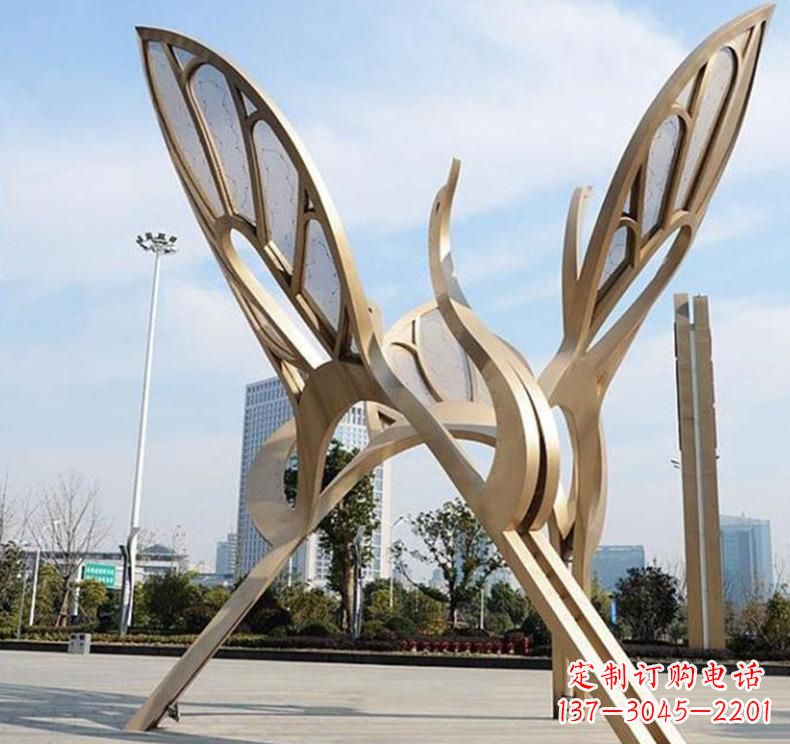南阳不锈钢园林仙鹤雕塑传承传统艺术精髓