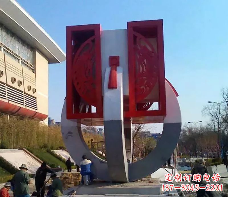 南阳不锈钢圆环雕塑象征着永恒的美