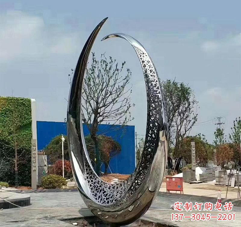 南阳不锈钢圆环雕塑将艺术与实用结合