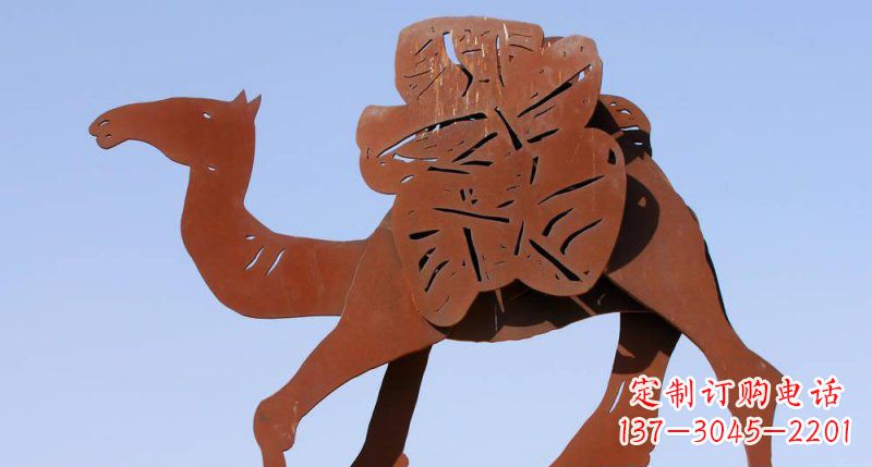 南阳不锈钢骆驼雕塑令人惊叹的艺术精品