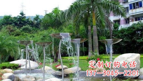 南阳不锈钢喷泉雕塑——艺术之美