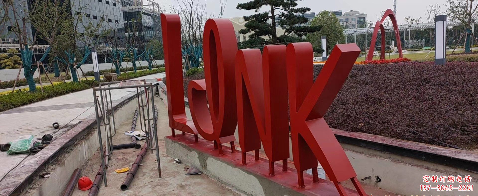 南阳不锈钢字母景观雕塑把美丽带入城市