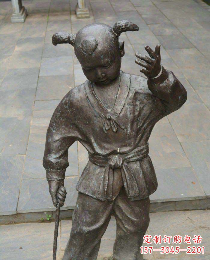 南阳该雕塑。
