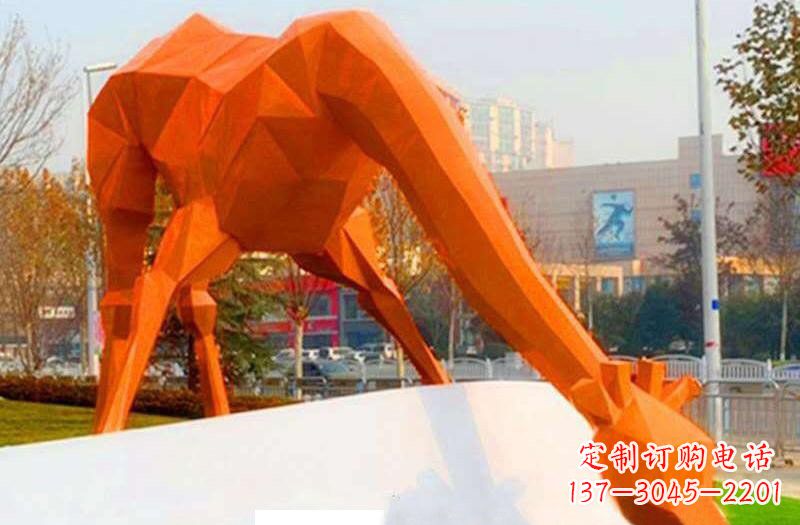 南阳精致彩色不锈钢长颈鹿雕塑