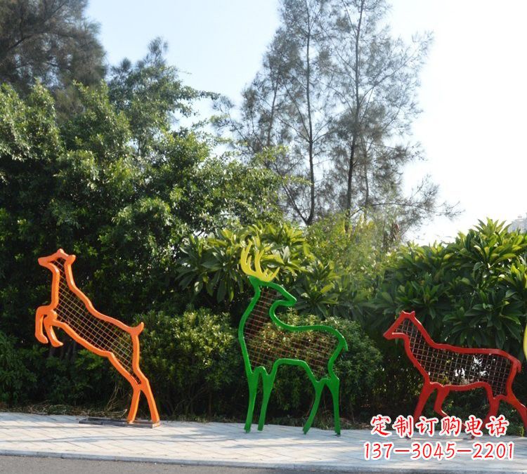 南阳精美的彩色不锈钢梅花鹿雕塑