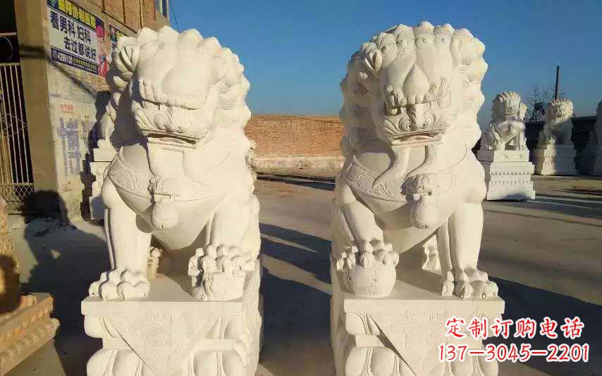 南阳狮子雕塑象征力量与智慧