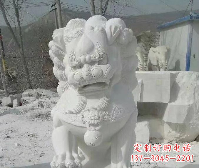 南阳狮子雕塑踩绣球石狮子寺庙的独特景观