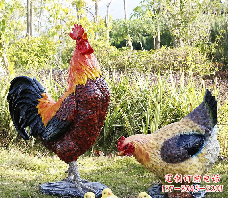 南阳公鸡雕塑完美的绿化环境装饰