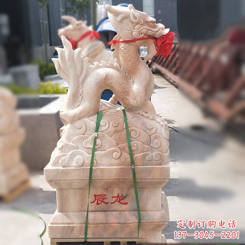 南阳龙雕塑融合古典与现代