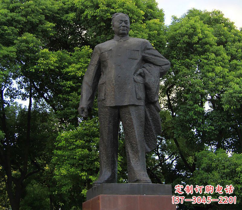 南阳陈毅元帅铜雕荣耀中国历史的传承