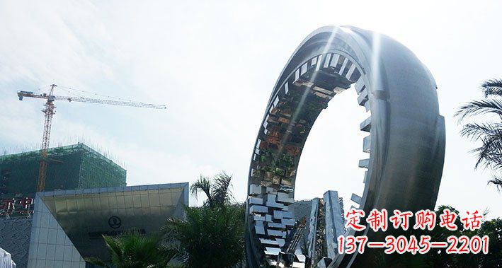 南阳美丽而优雅的不锈钢圆环雕塑