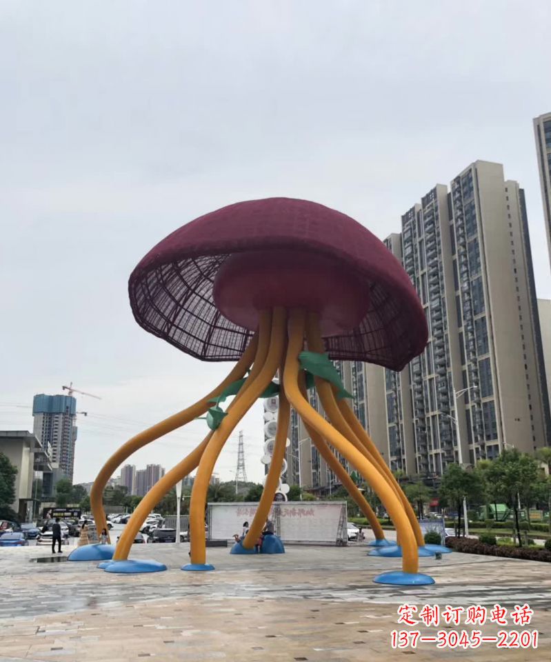 南阳城市点缀之美——不锈钢蘑菇雕塑