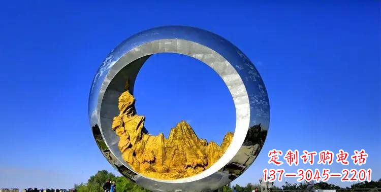 南阳月亮雕塑——城市的美丽装饰