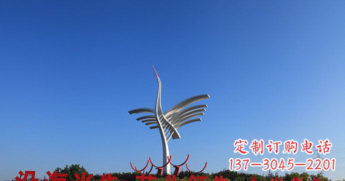 南阳仙鹤雕塑给城市带来独特的美感