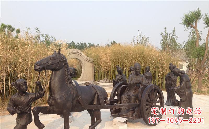 南阳城市公园的马车雕塑