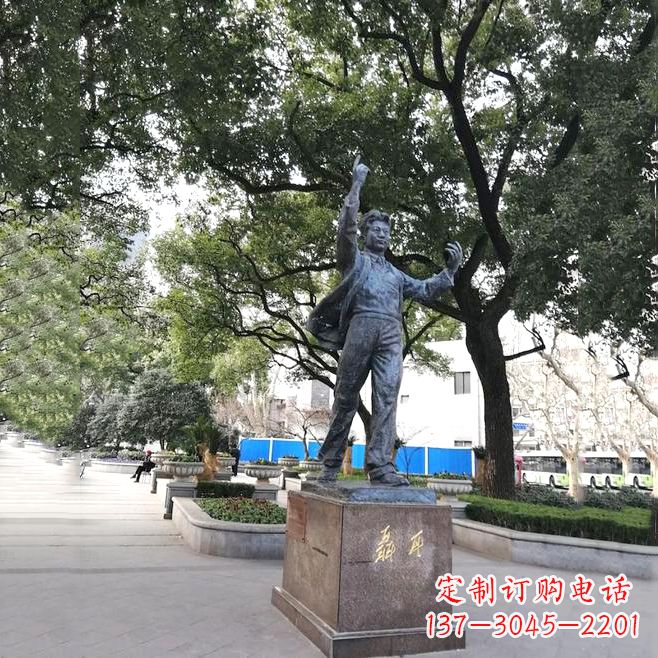 南阳聂耳传奇一座铜雕的赞歌