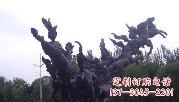 南阳城市马群广场铜雕