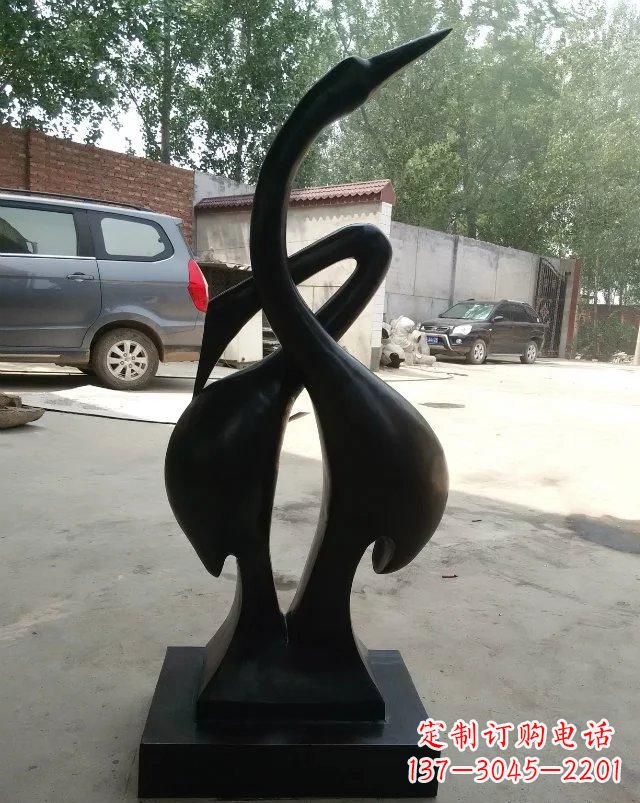 南阳抽象天鹅铜雕