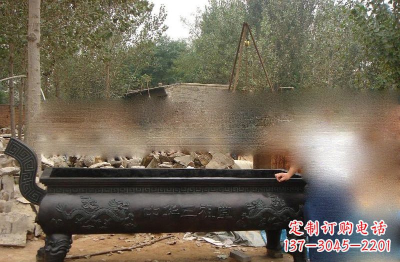 南阳祠堂方形香炉铜雕