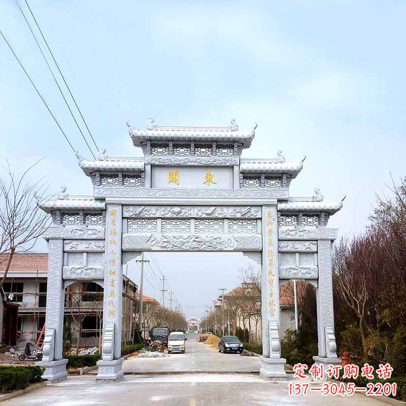 南阳传承古风——村镇三门石牌坊雕塑