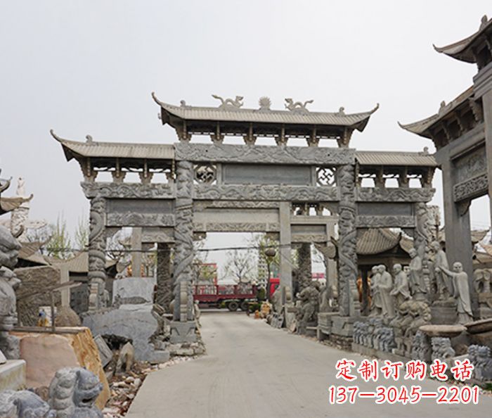 南阳该牌坊雕塑。