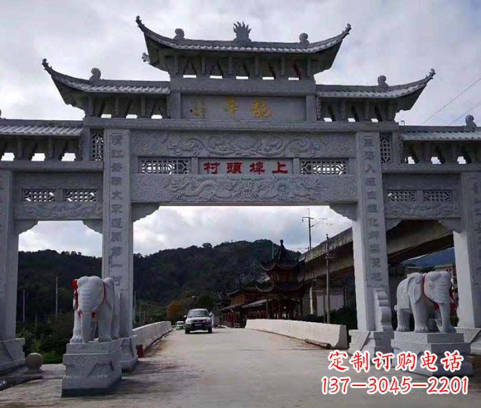 南阳村庄牌坊雕塑——精美的传统艺术