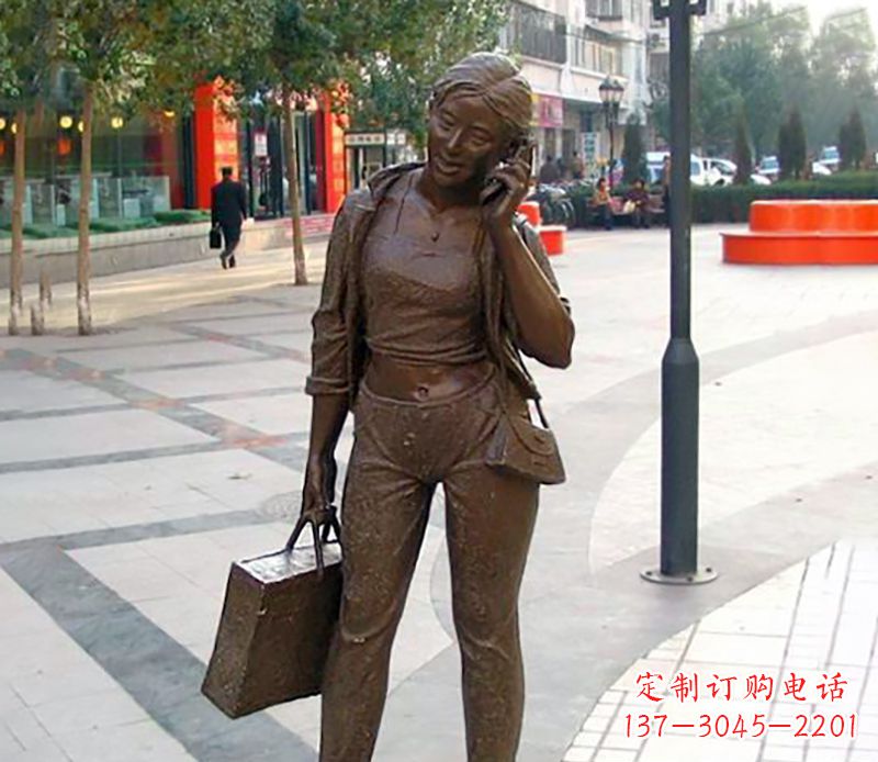 南阳打电话女人现代人物雕塑