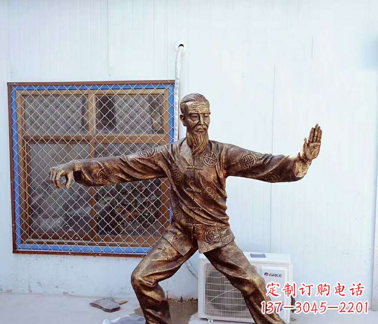 南阳传承百年太极拳雕塑