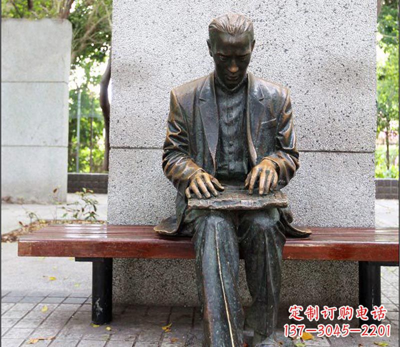 南阳“男性英姿飒爽的雕塑”
