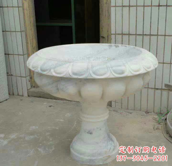 南阳大理石花盆雕塑精美绝伦，艺术风采