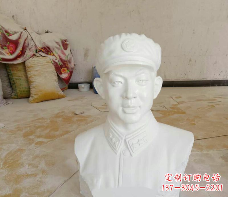 南阳中领雕塑精美雷锋雕塑