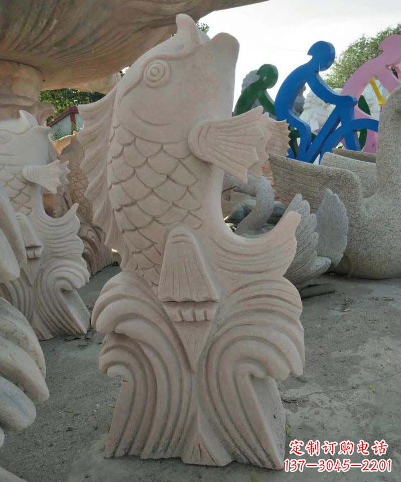 南阳大理石艺术装饰绚丽多彩的鲤鱼雕塑