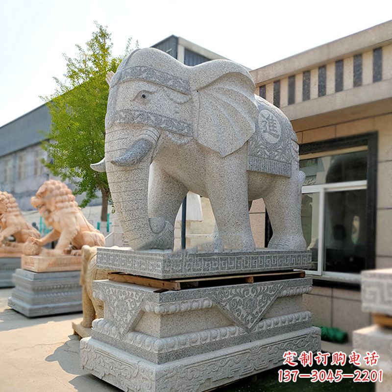 南阳新颖雄伟的大象雕塑