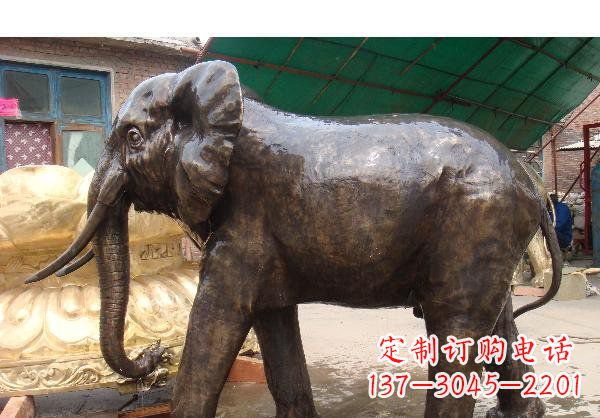 南阳精美大象铜雕塑