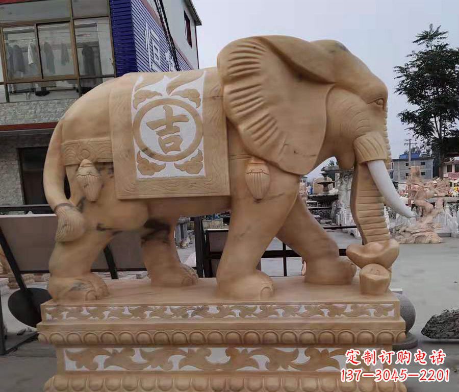 南阳大象镂空石雕