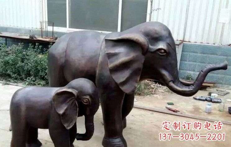 南阳大象母子铜雕塑