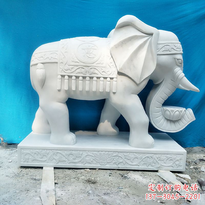 南阳大象石雕翘鼻子