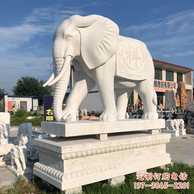 南阳大象岩石雕塑